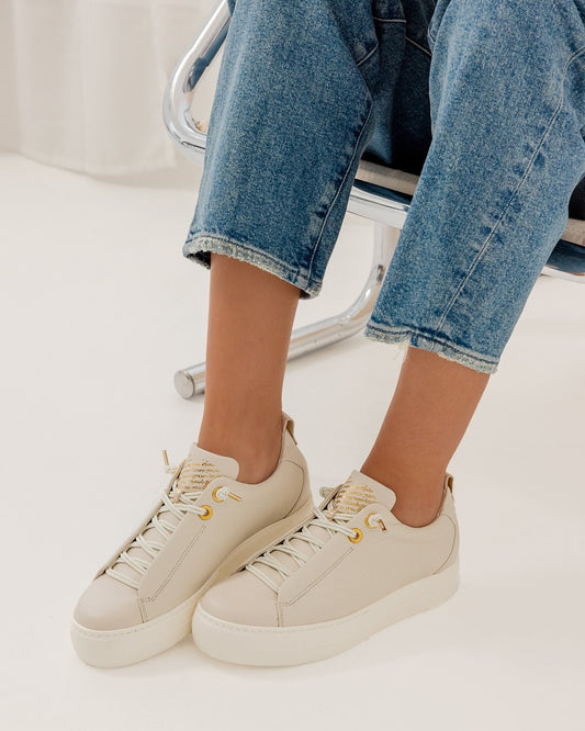 Faye Sneaker
