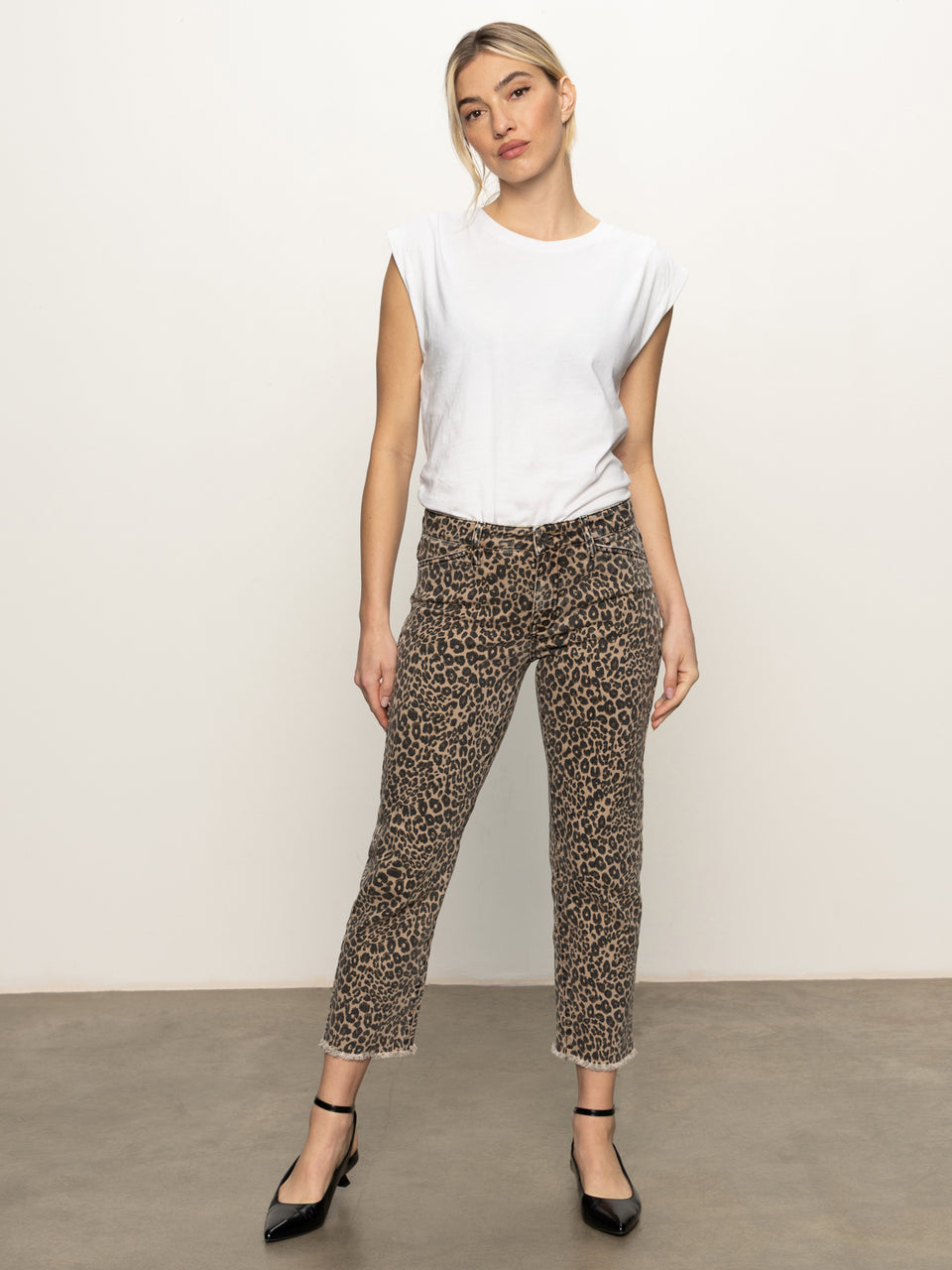 Cadence 90's Straight Crop