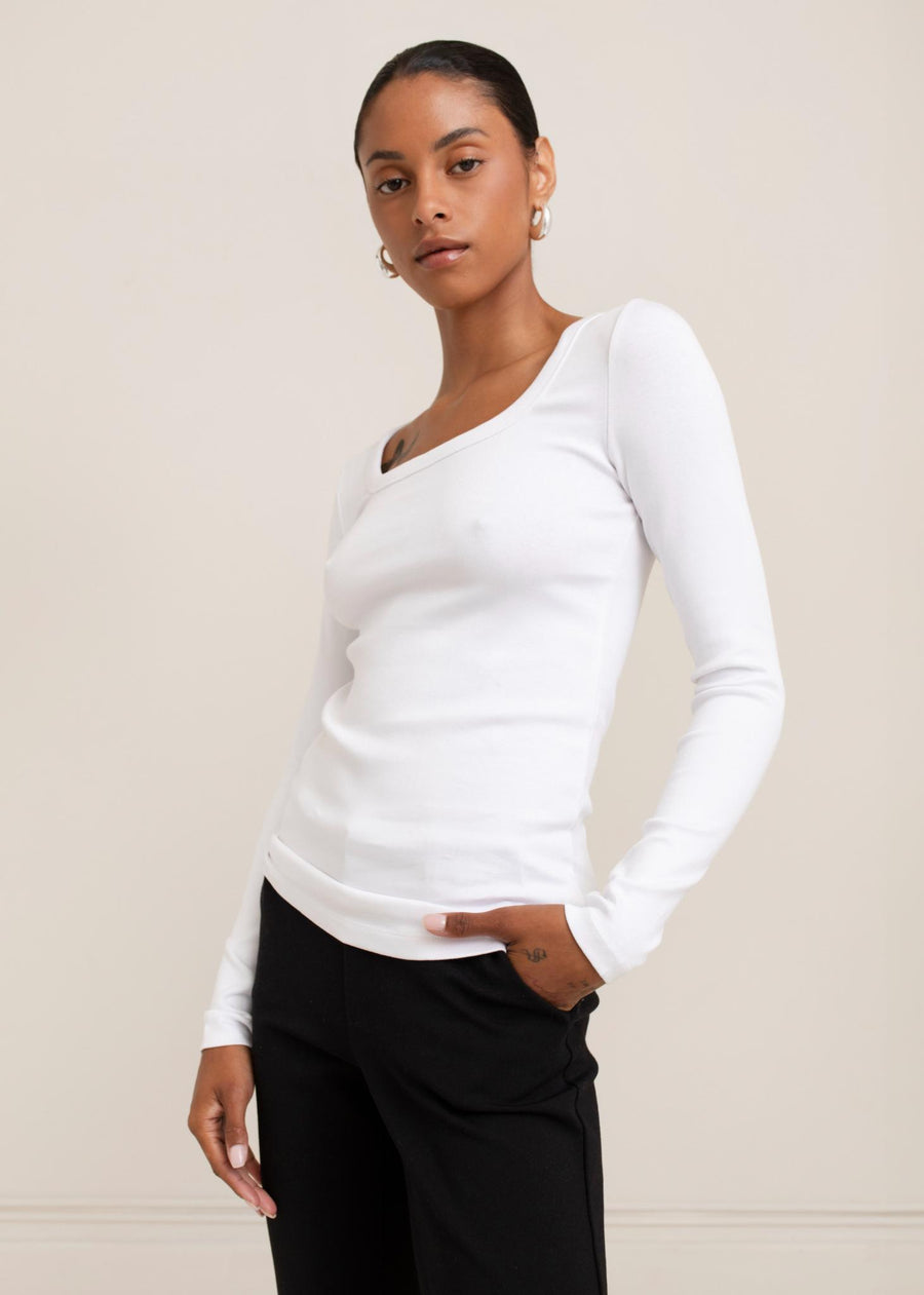 Toni Square Neck