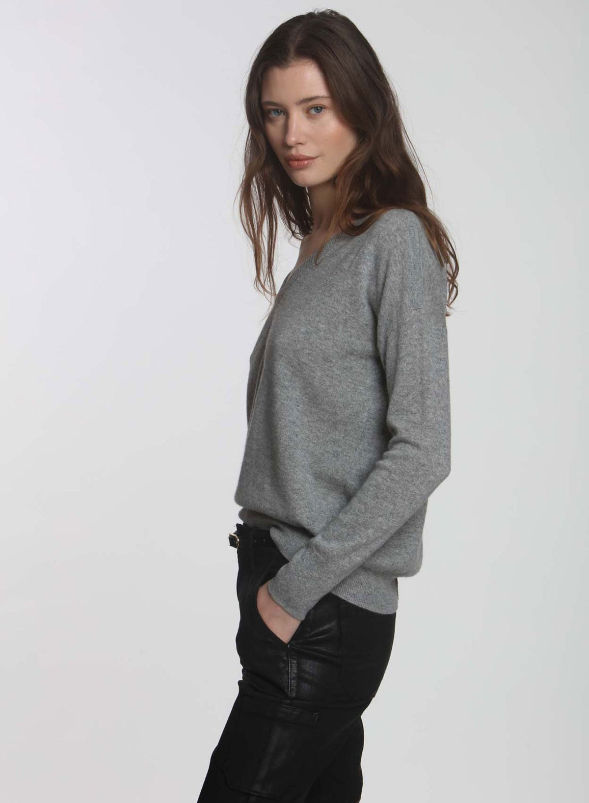 Core Cashmere BF Vee
