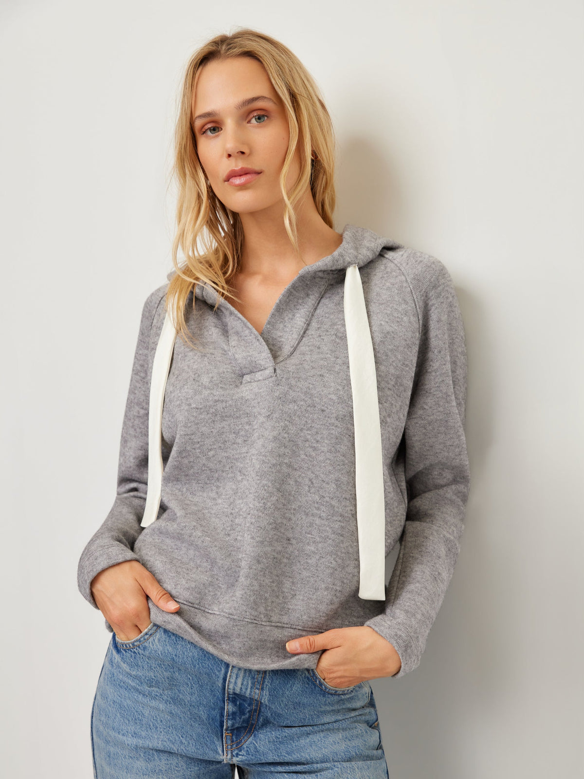 Dania Hoodie