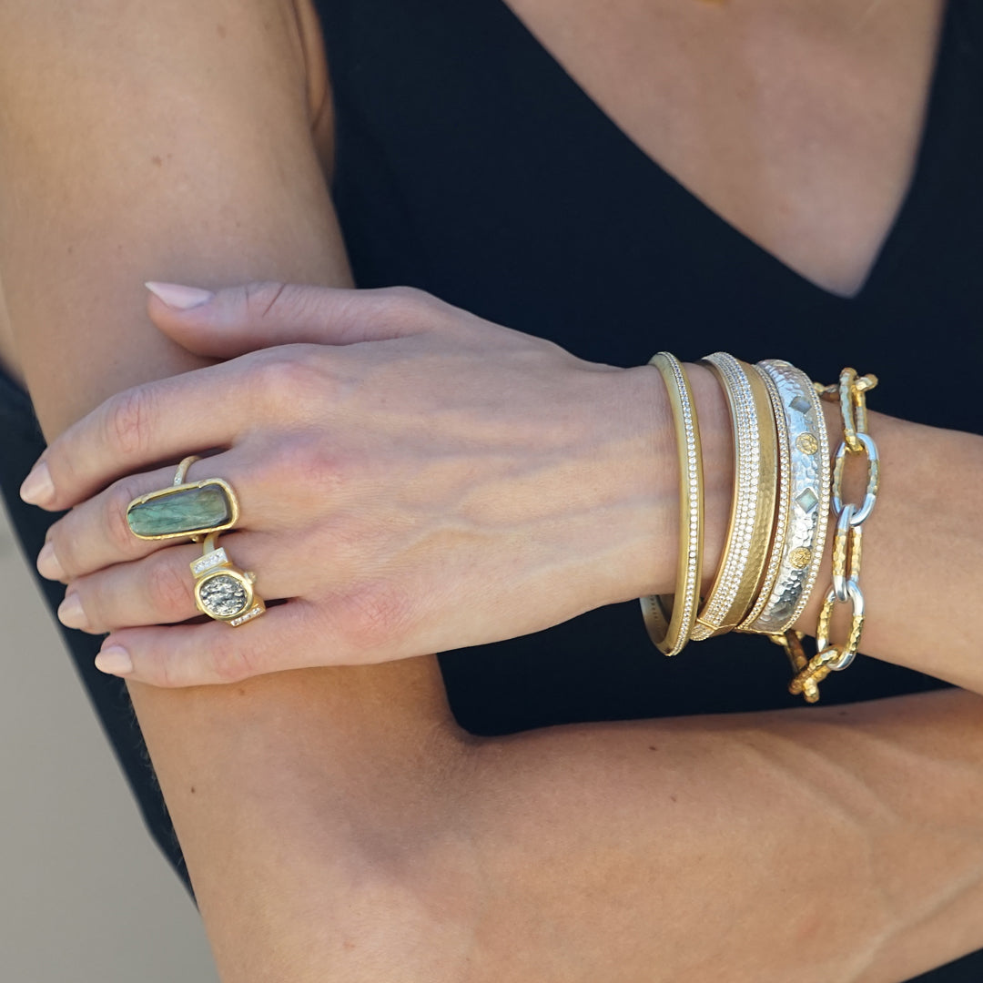 GOLD PAVE NOMA BANGLE