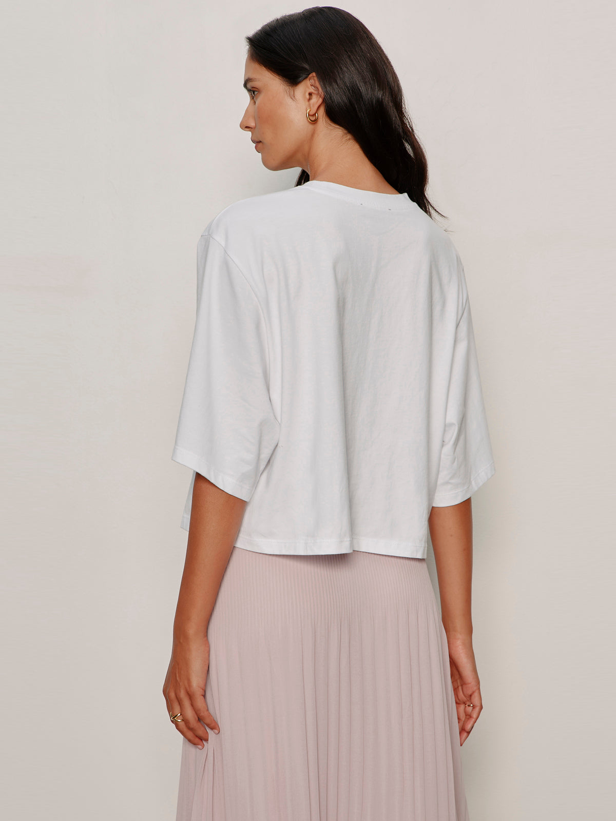 Belle Artist Tee-Wildline Blooms