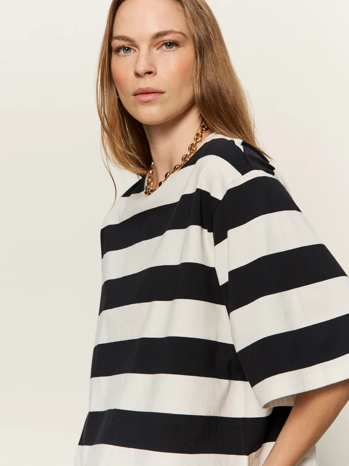 Belle Tee-Chalk and Black