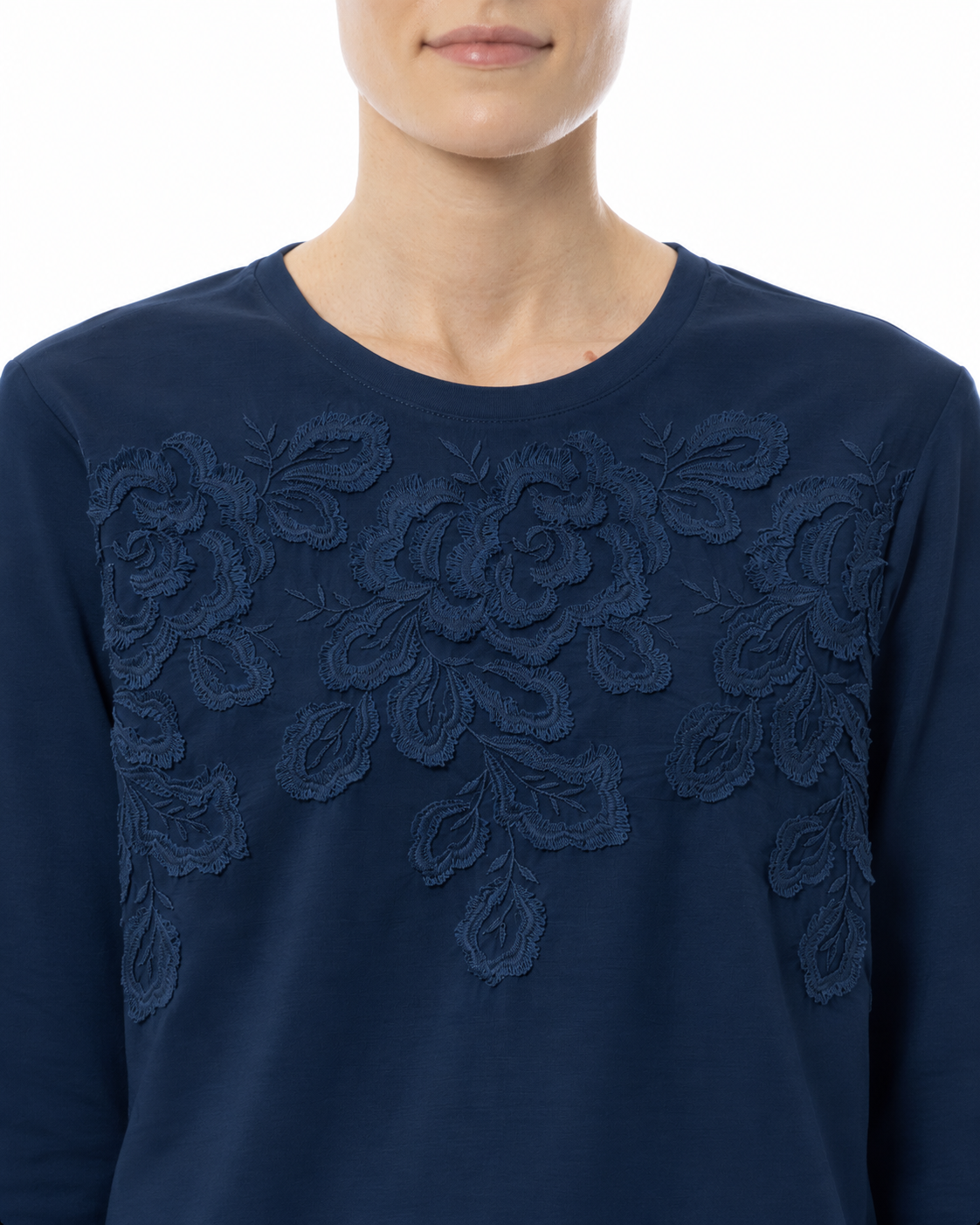 Embroidered L/S Tee