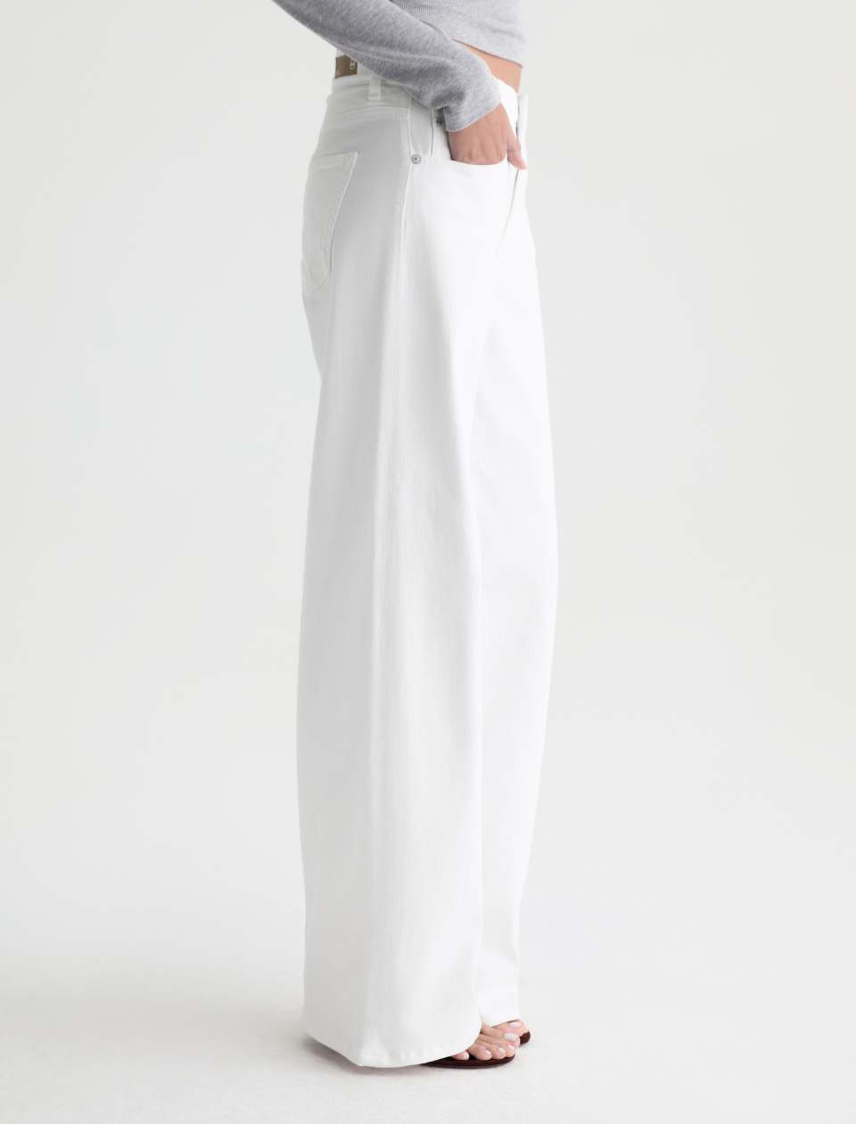 Adria-Gallery White