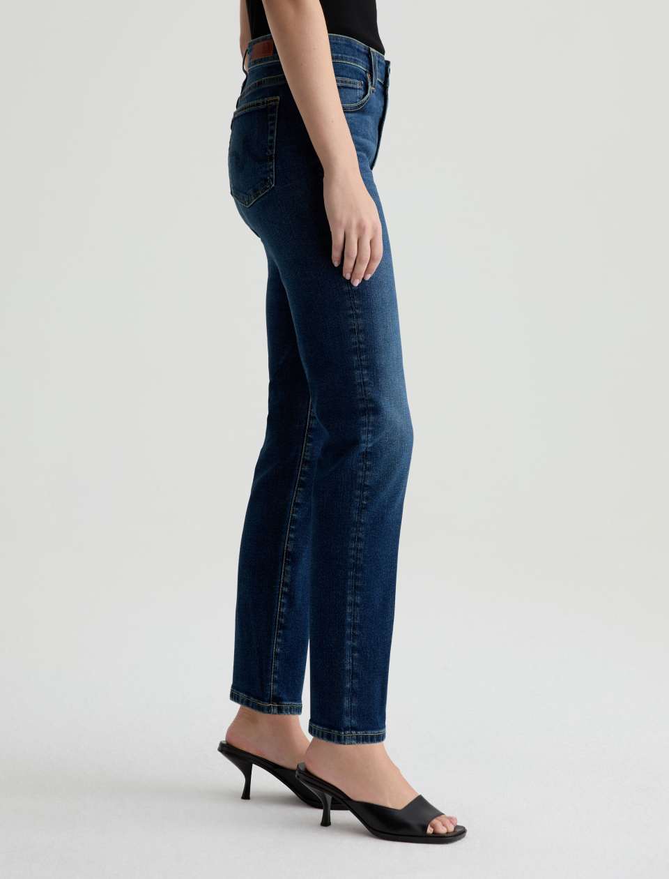 Mari Crop