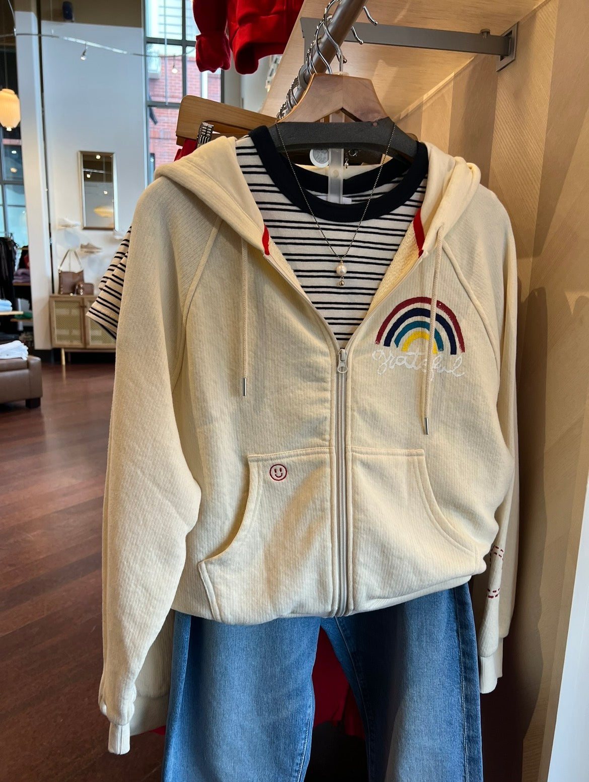 GRAPEVINE グレイプバイン スウェット ESSENTIAL HALF ZIP RELAXED SWEATSHIRT - FADED GRAPE – Aviator Nation
