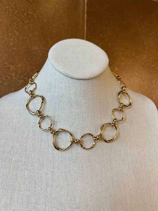 Loop Necklace