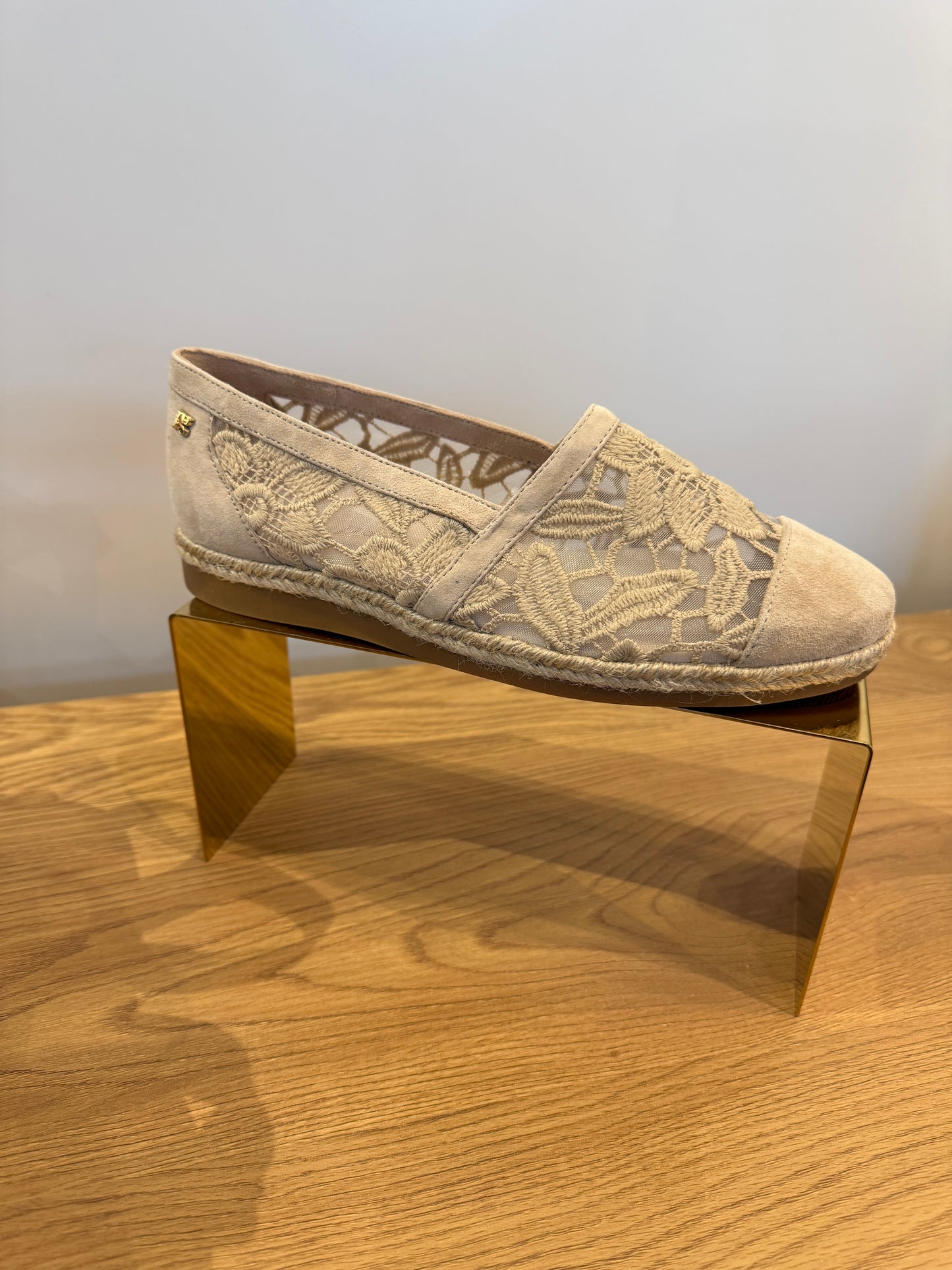 Danica Flat