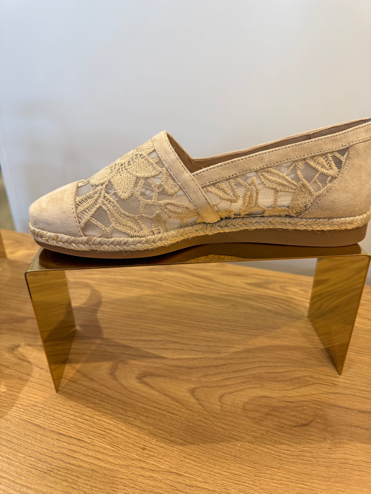 Danica Flat