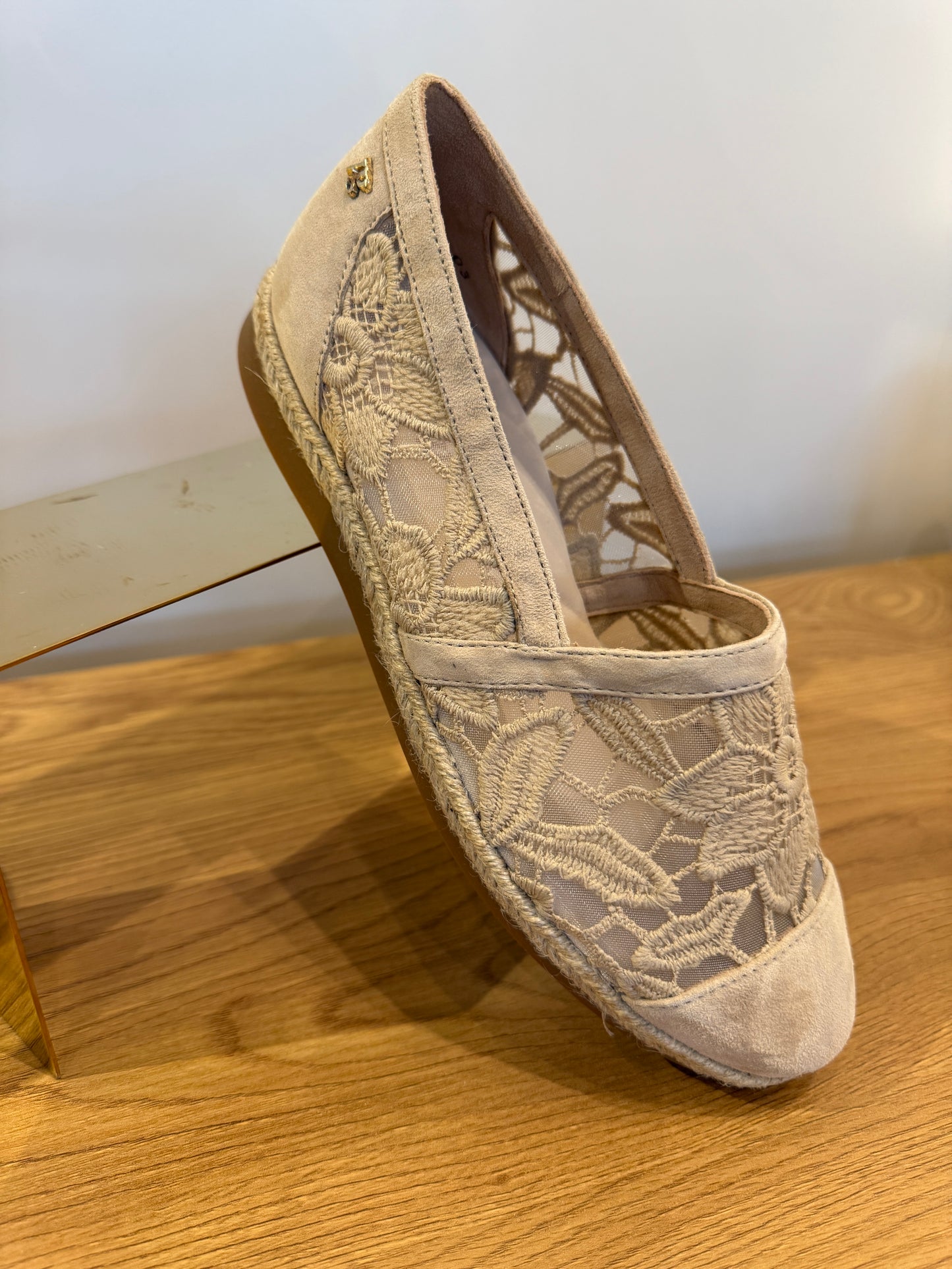 Danica Flat