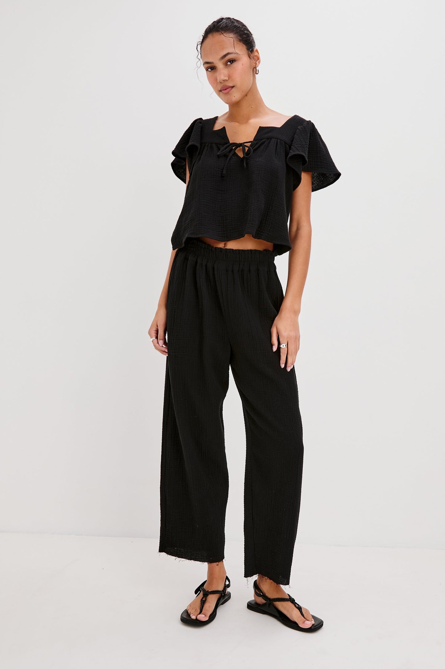 Leon Crop