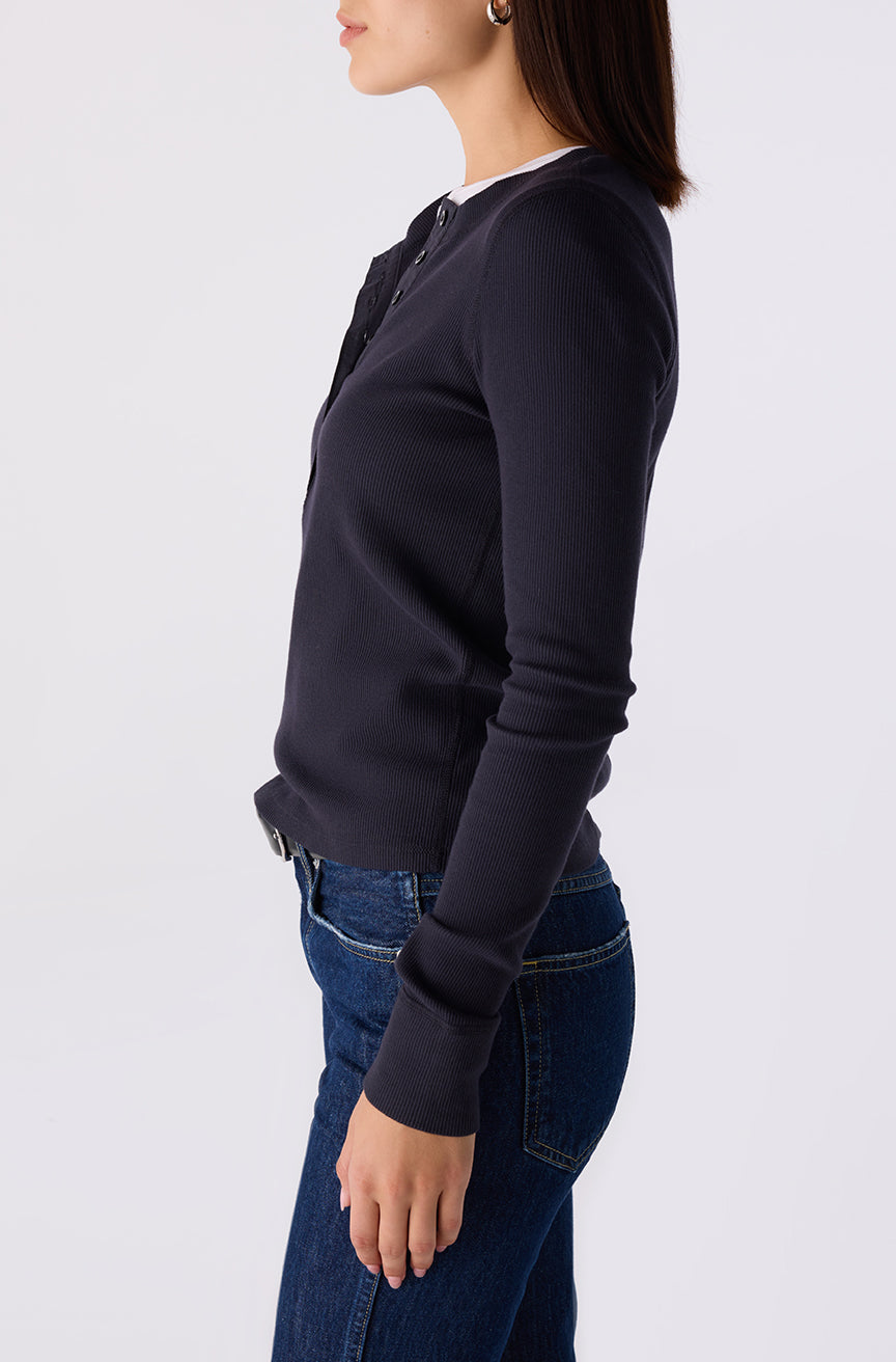 Calla Henley