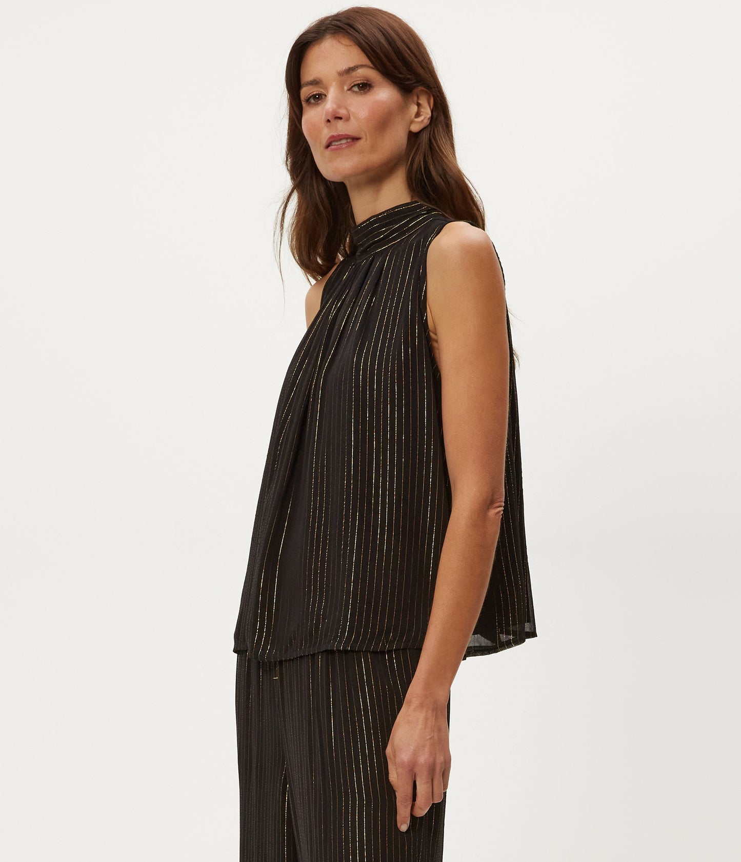 Alicia Sleeveless Tie Neck