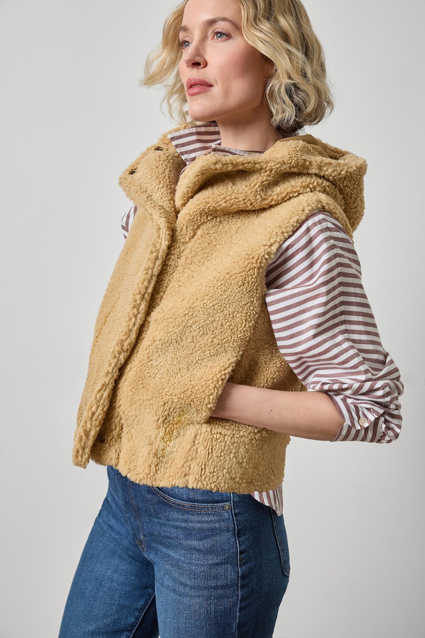 Hooded Sherpa Vest