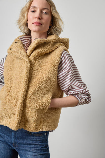 Hooded Sherpa Vest