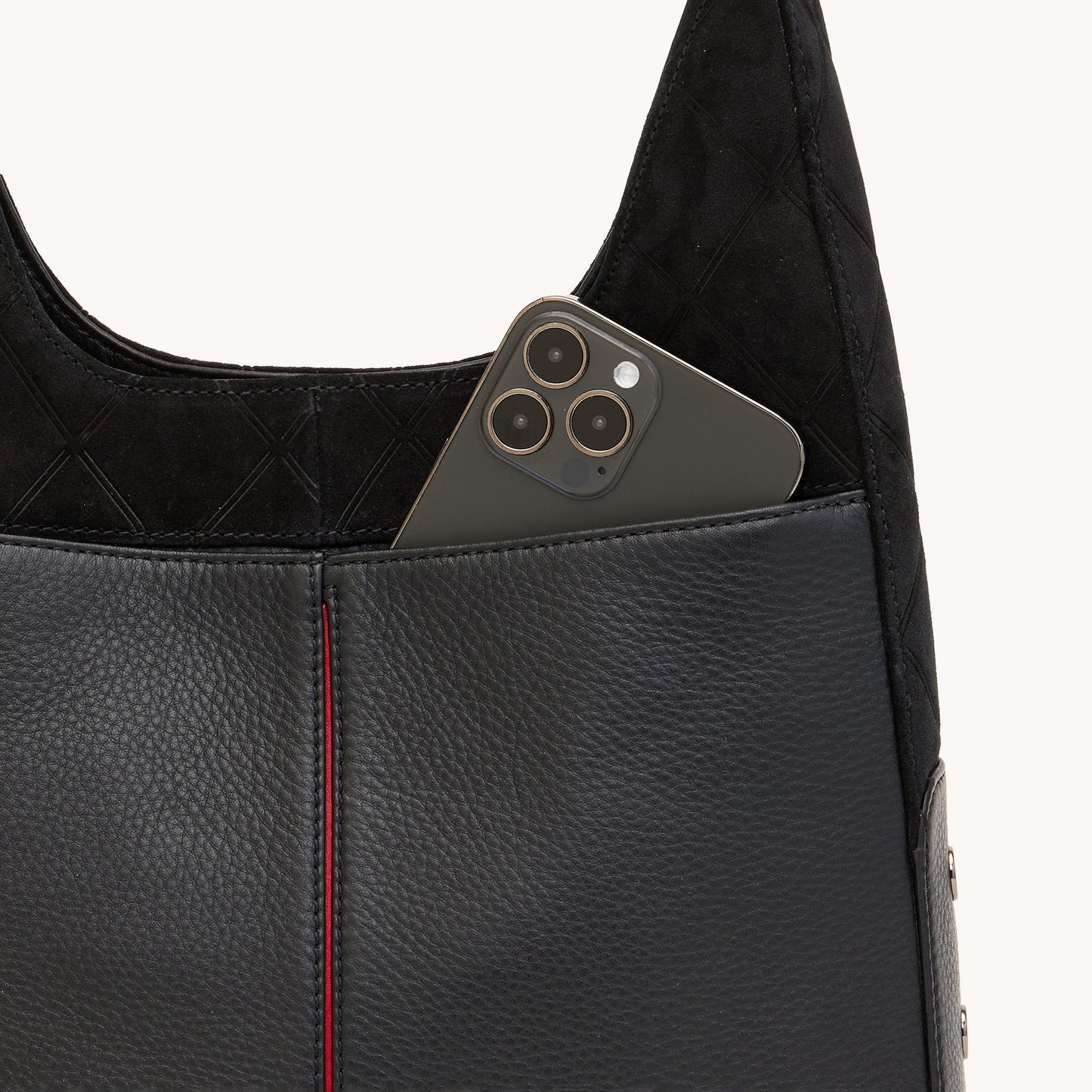 Tim Med Noir Diamond Suede