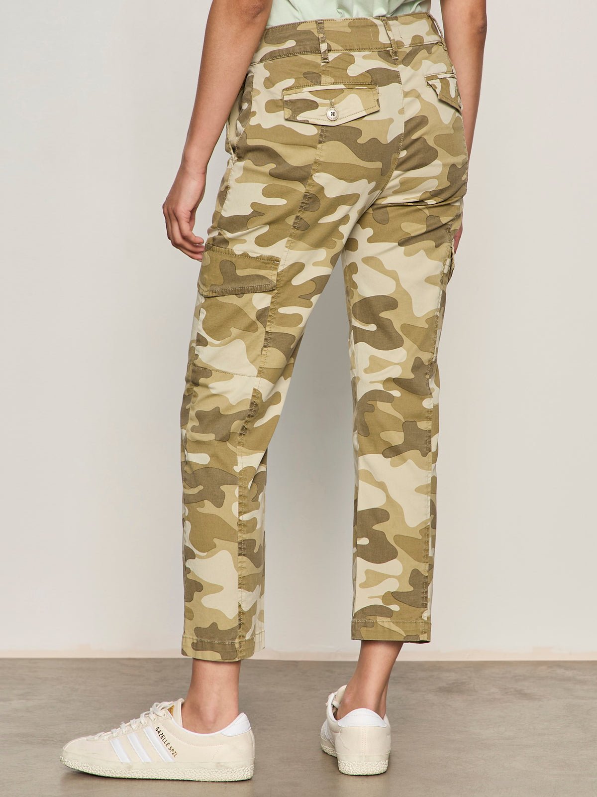 Rebel Straight Crop